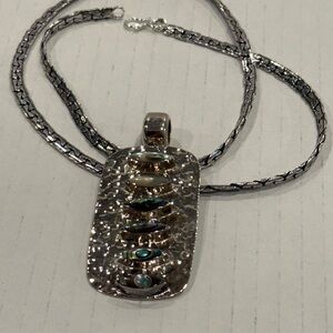 Mexico 925 Sterling Silver Hammered Abalone Inlay Pendant Necklace with Chain